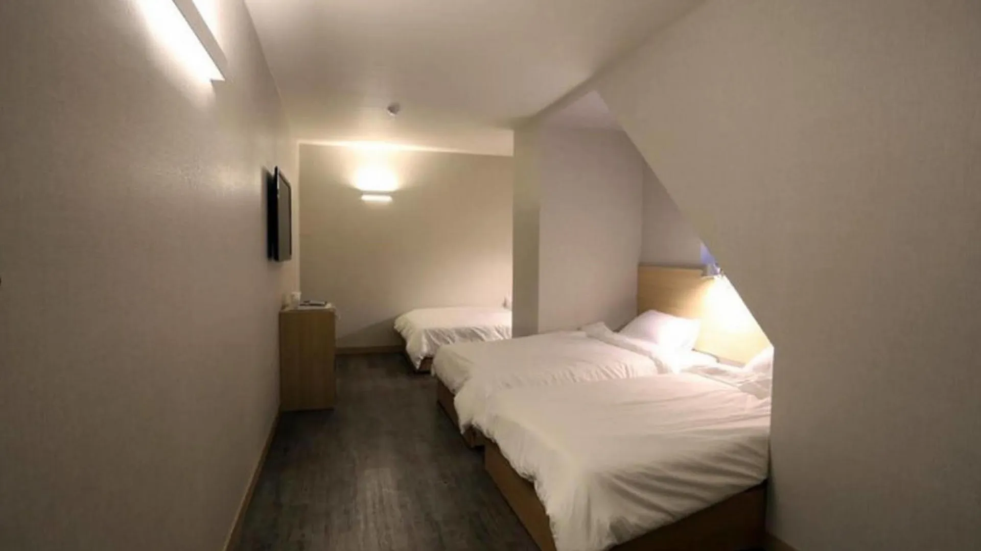 Hotel 8 Hours Seul 3*,